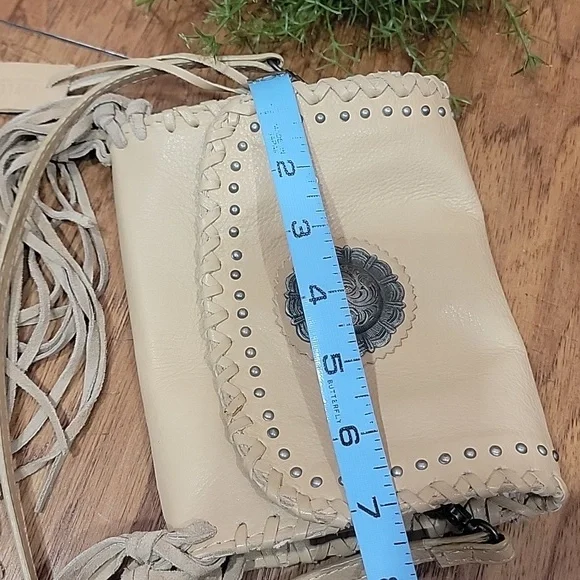 Idyllwind Fringed Leather Crossbody Bag - Picture 12 of 14